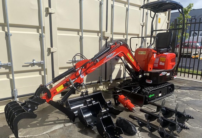 卡特挖掘機(jī)售后服務(wù)熱線24小時(shí)開(kāi)通,守護(hù)您的工程