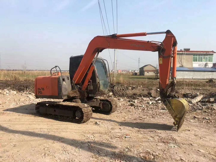 日立挖掘機信號箱維修:科技精密呵護工地動脈